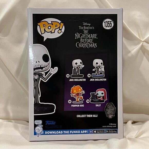 Funko Pop! Disney Jack Skellington Graveyard 30th Nightmare Before Christmas NIB - Picture 4 of 8